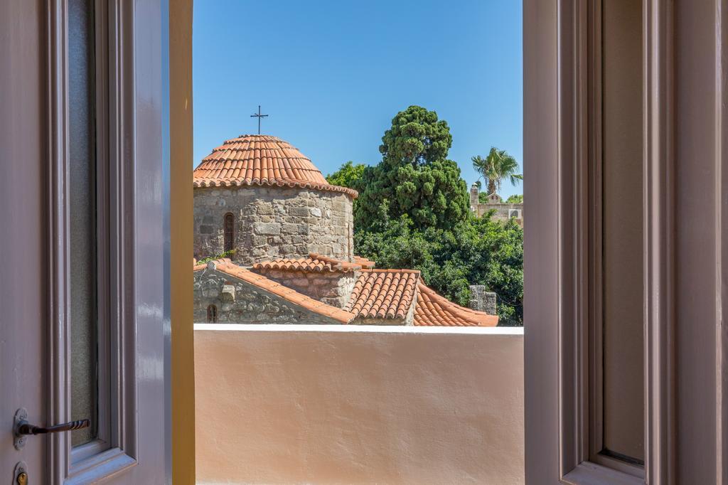 Saint Artemios Hotel And Oriental Suites Rhodes City Bagian luar foto