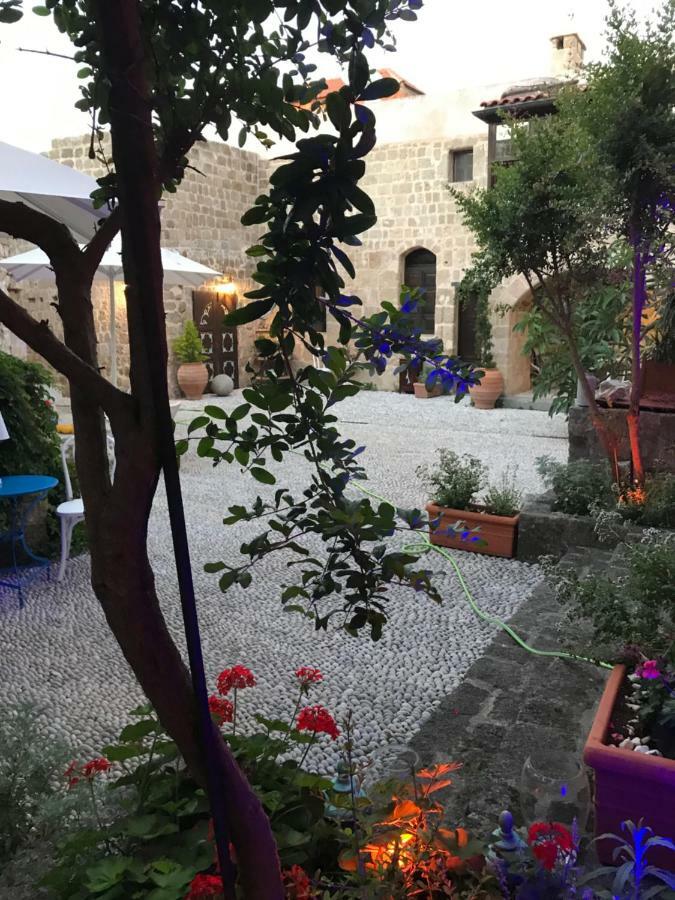 Saint Artemios Hotel And Oriental Suites Rhodes City Bagian luar foto